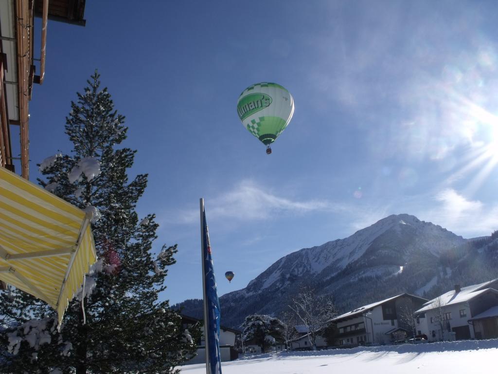 Pension Alpenblick Schattwald Εξωτερικό φωτογραφία